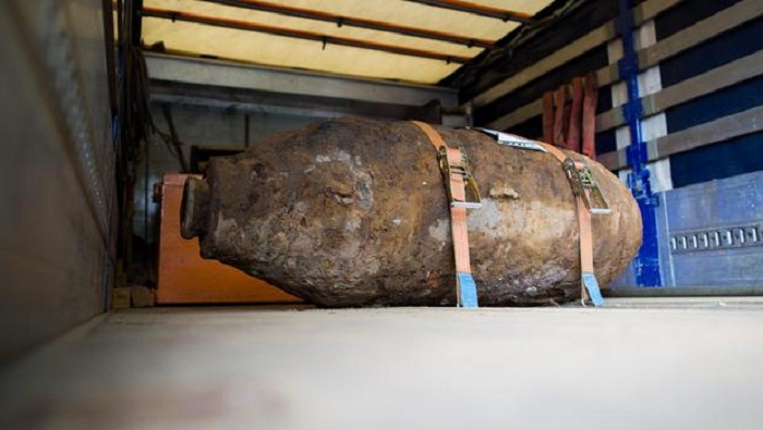 Germans must leave home Xmas morning as WWII bomb Is defused